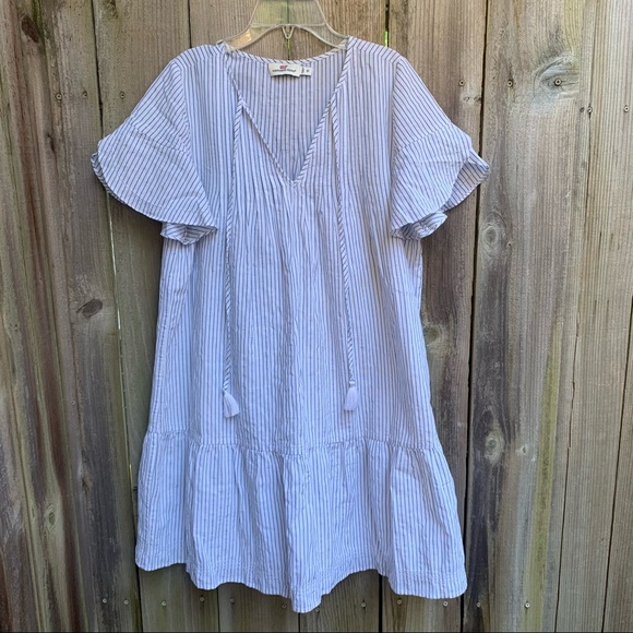 Vineyard Vines Dresses & Skirts - Vineyard Vines Striped Ruffle Dress Size 10